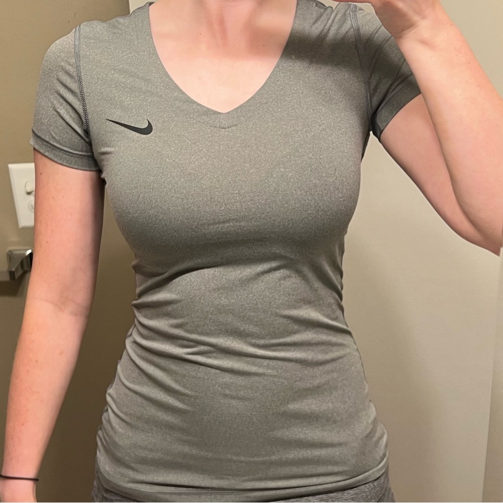 Nike Dri-Fit Grey Size Small V-neck Shirt